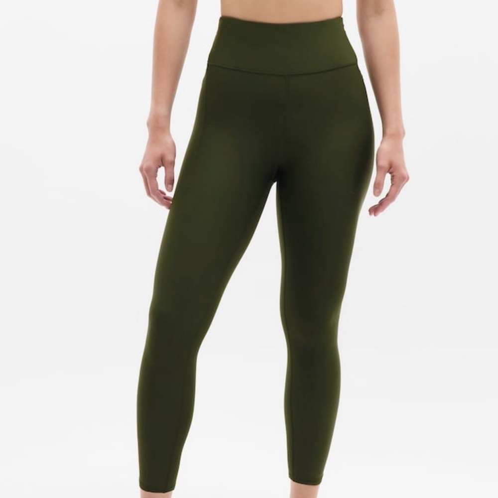 NWT Athleta Pacesetter 7/8 Leggings